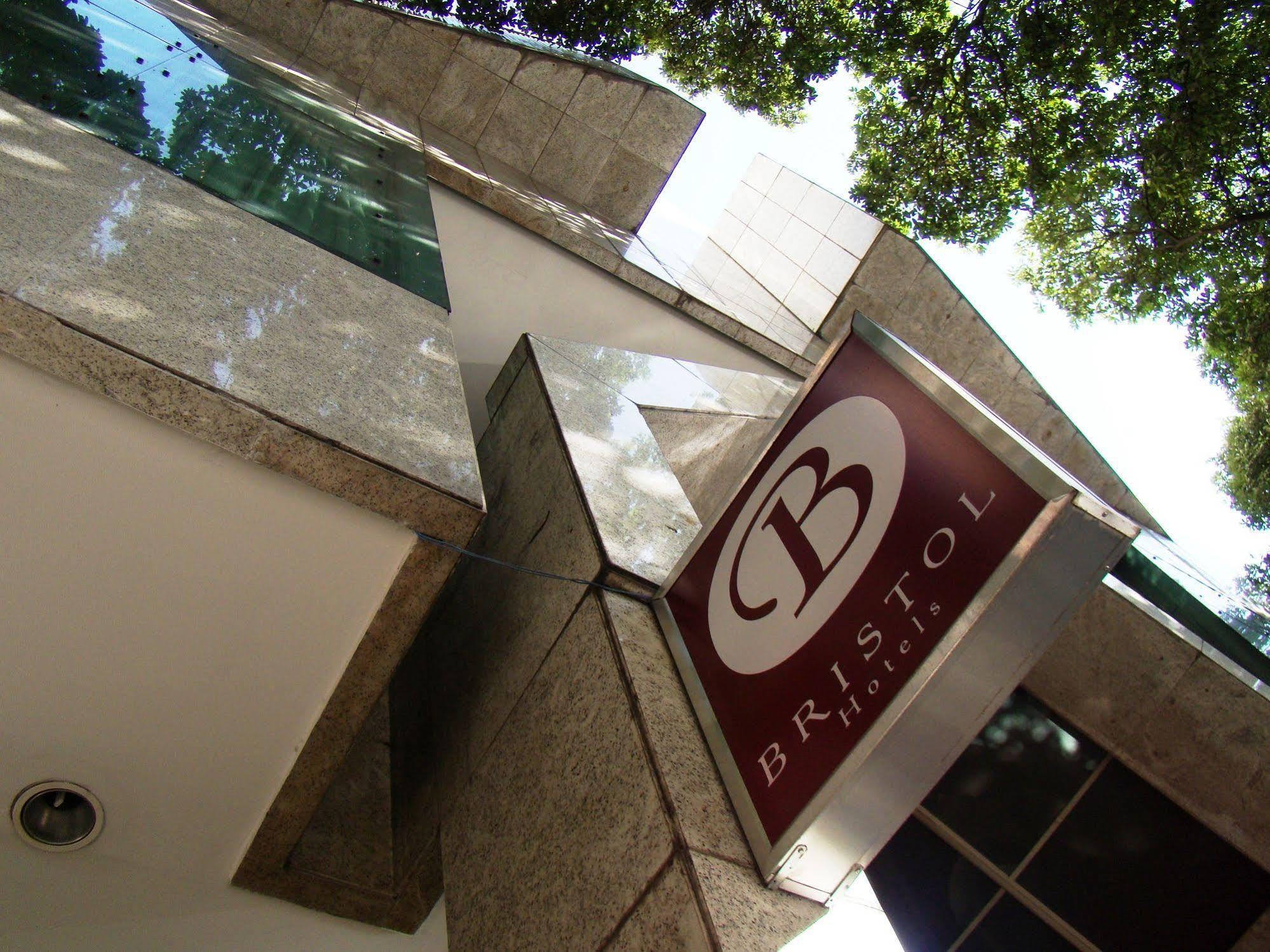 Bristol Merit Hotel Belo Horizonte Exteriör bild