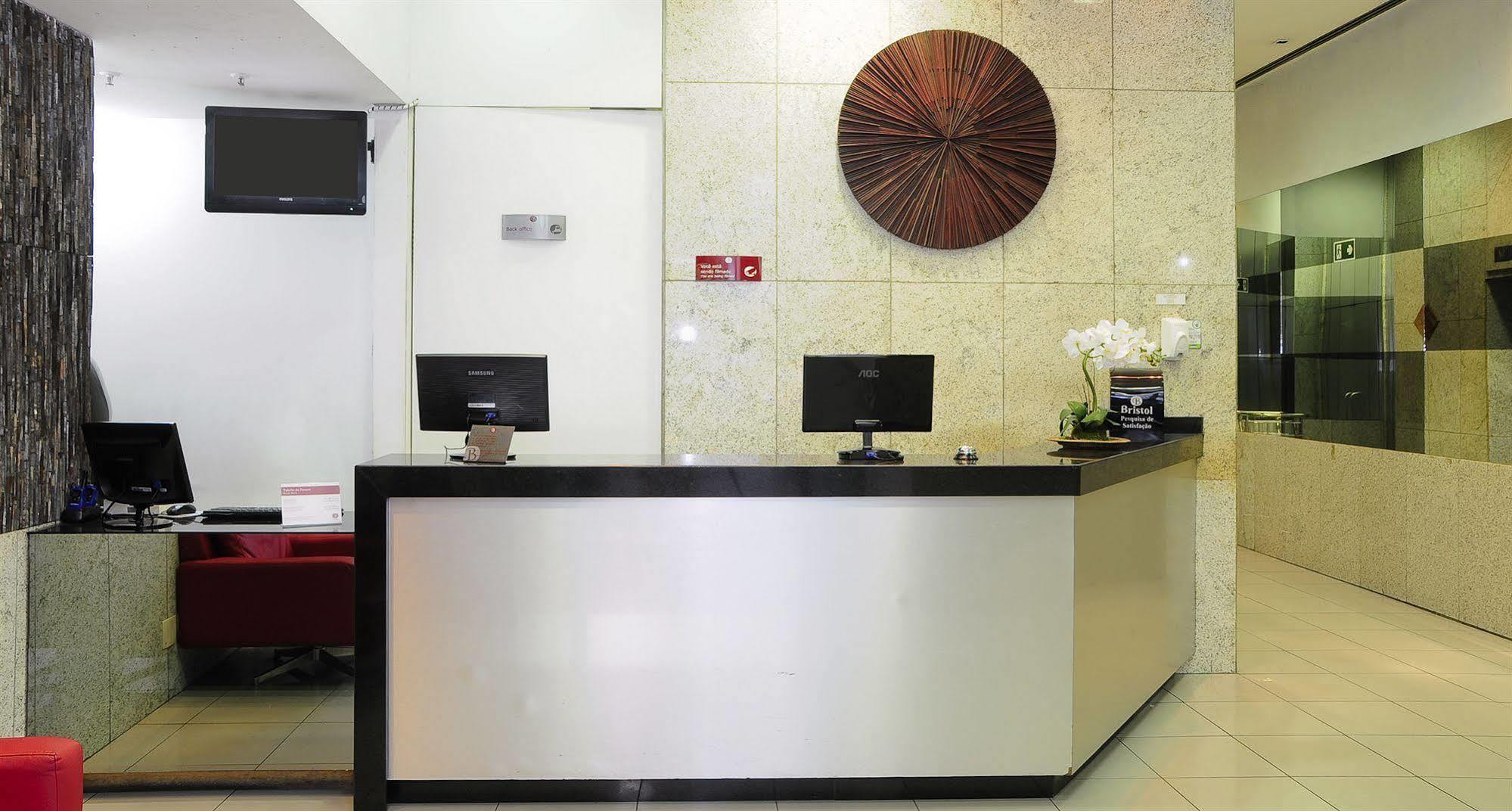 Bristol Merit Hotel Belo Horizonte Exteriör bild